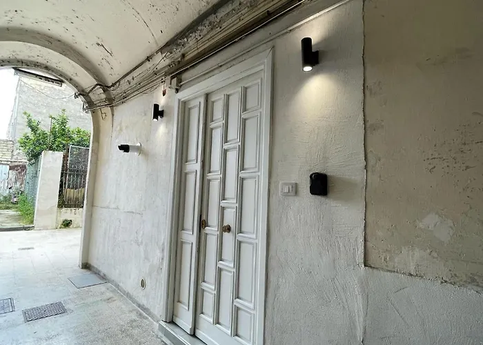 Charm E Chic Apartment *